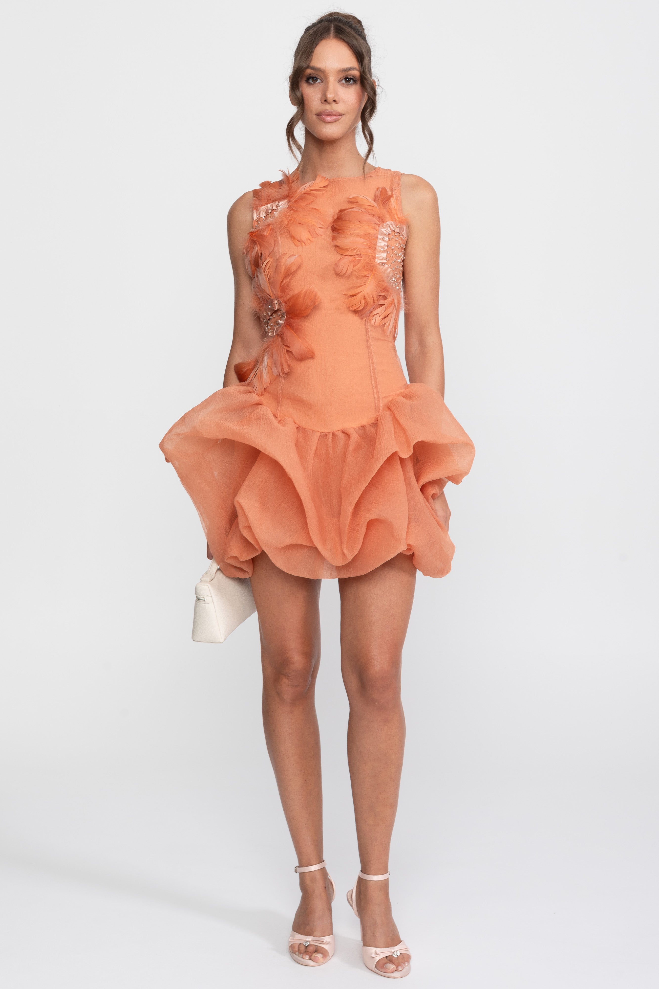 Abito mini peplum con applicazioni di piume 3D e perline di cristallo - Arancione 