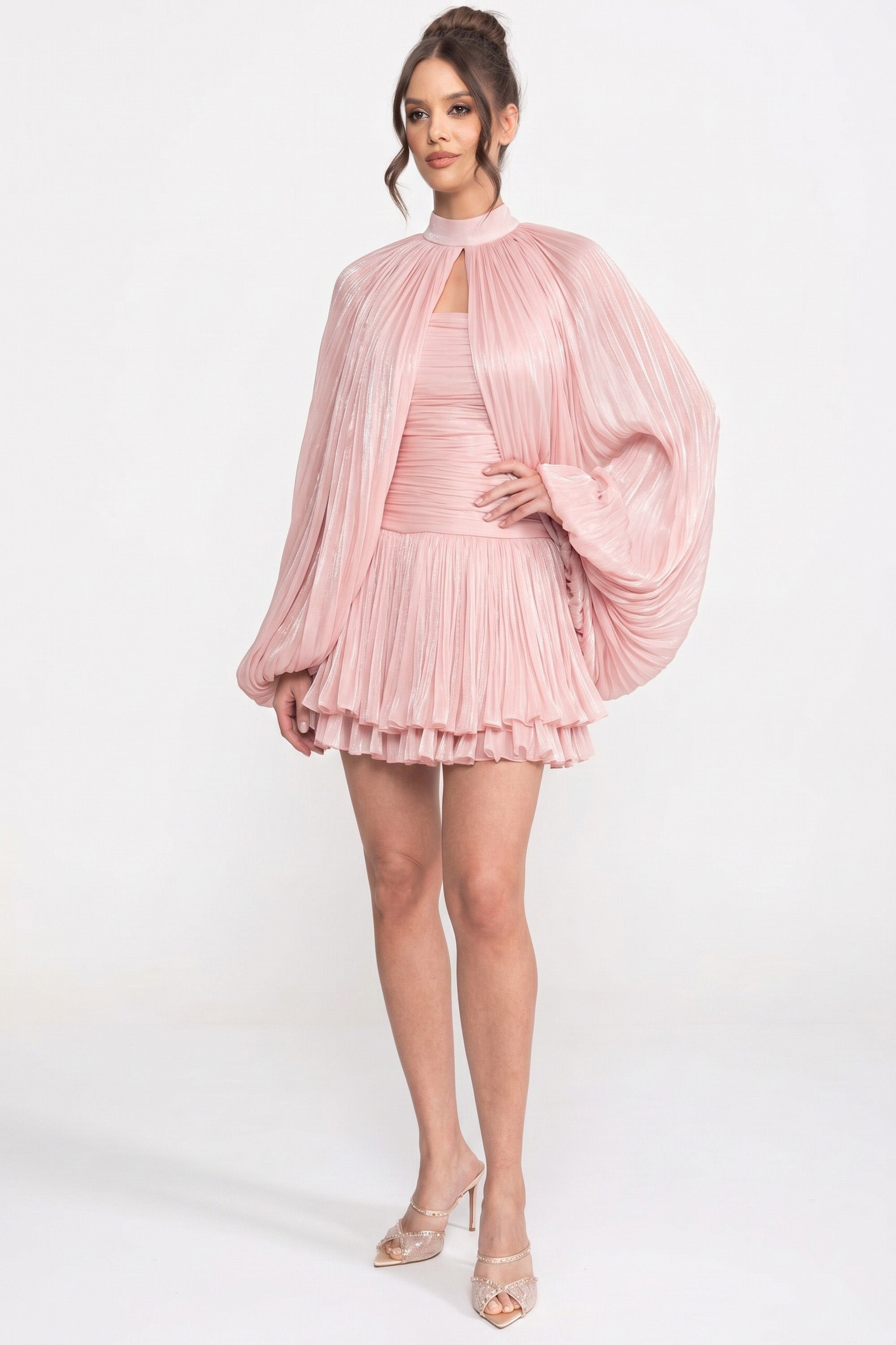 Abito mini con collo alto e maniche a palloncino con gonna plissettata - Rosa 