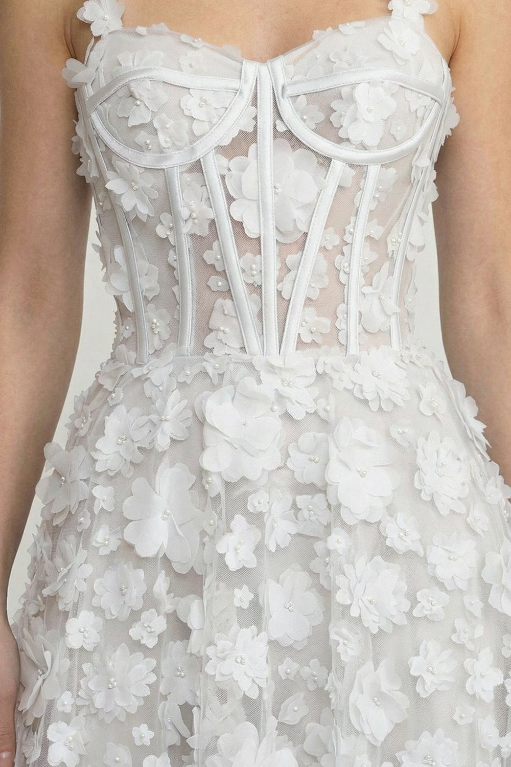 Abito Maxi con Applicazioni Floreali e Corpino Corsetto - Bianco 