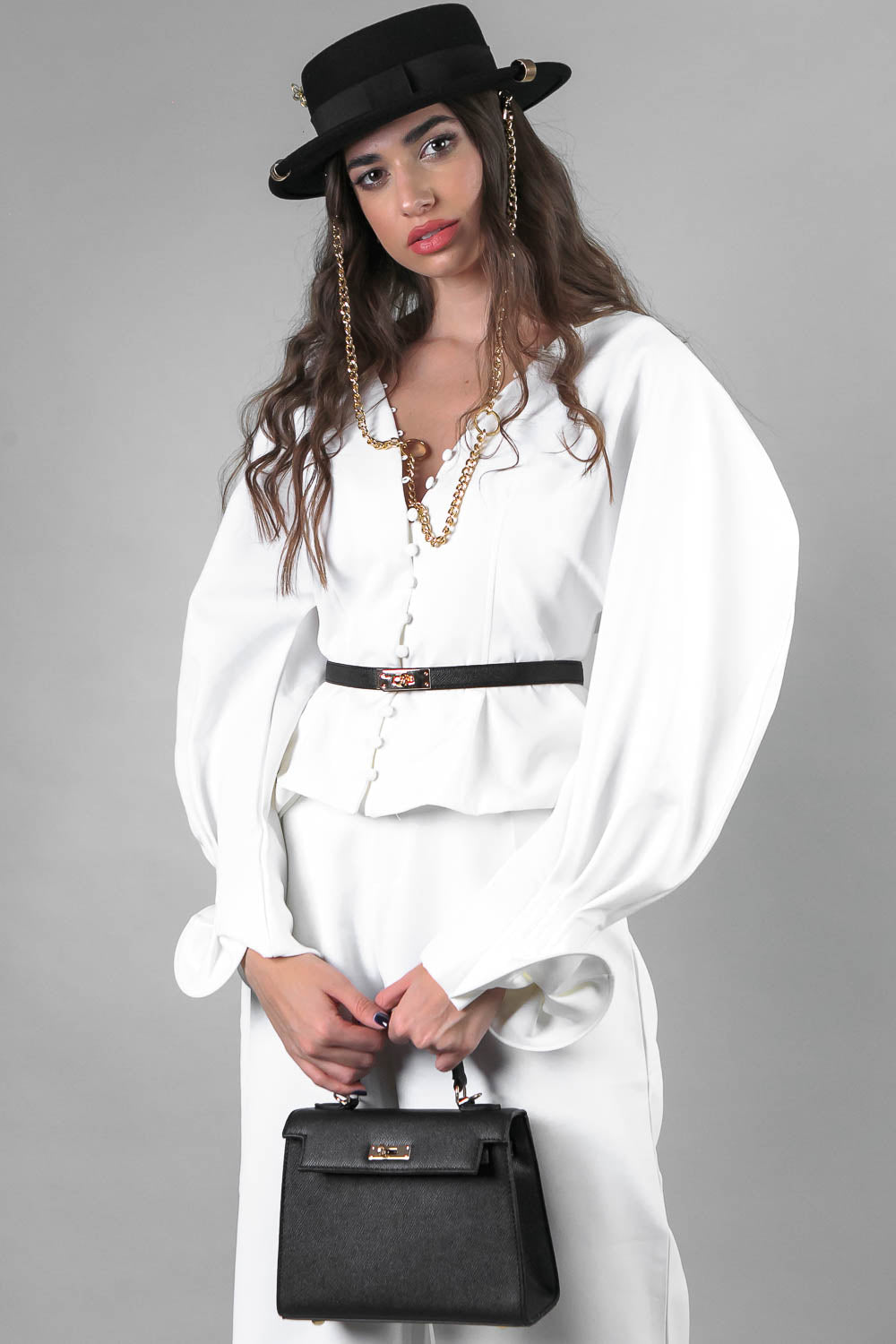 Cintura sottile con dettagli dorati - Nero 